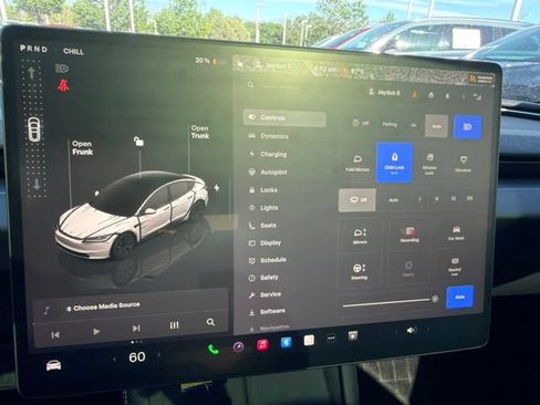 Used 2025 Tesla Model 3 Long Range AWD/4WD image 16
