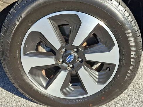 Used 2018 Subaru Forester 2.5i Premium w/ All-Weather Package image 8