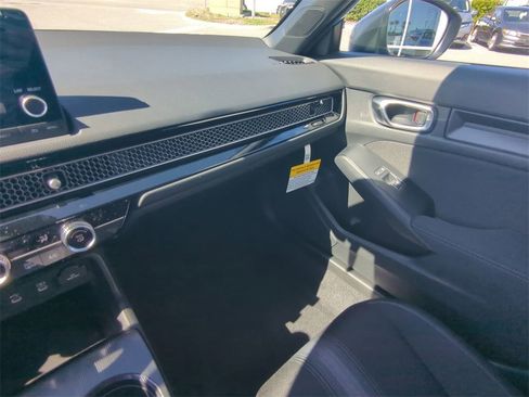 New 2026 Honda Civic Sport image 17