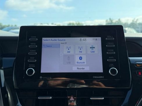 Used 2021 Toyota Camry SE FWD image 20