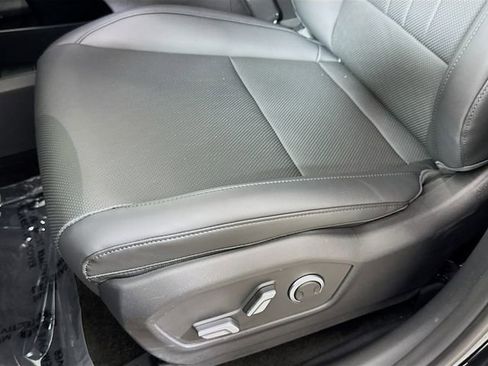 Used 2025 Hyundai Santa Fe SEL image 15