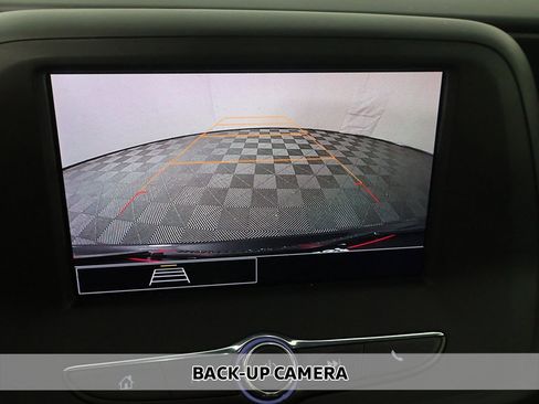 Used 2021 Chevrolet Camaro LT image 3