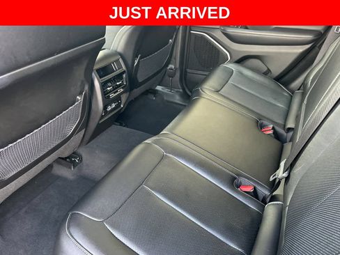 Used 2023 Jeep Grand Cherokee 4WD 4xe w/ Luxury Tech Group II image 4
