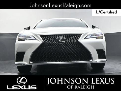Certified 2021 Lexus LS 500 w/ Accessory Package (Z2) RWD image 16