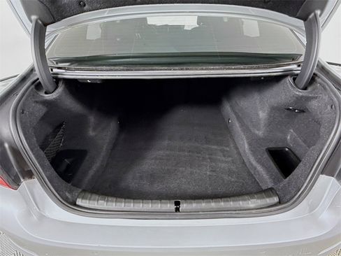 Used 2018 BMW 530i xDrive image 27