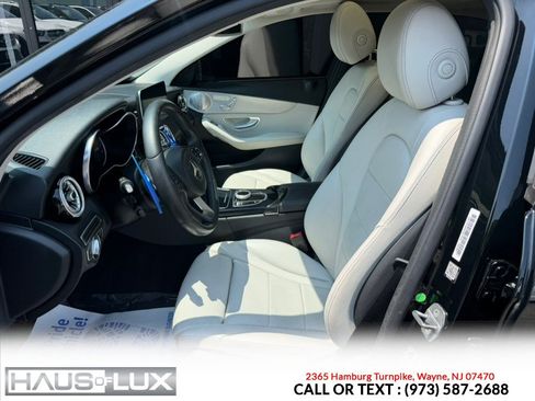 Used 2018 Mercedes-Benz C 300 4MATIC Sedan w/ Premium Package image 9