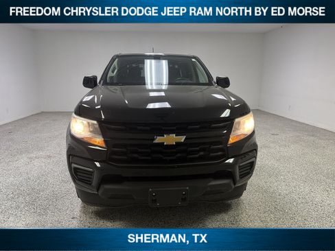 Used 2022 Chevrolet Colorado LT RWD image 2