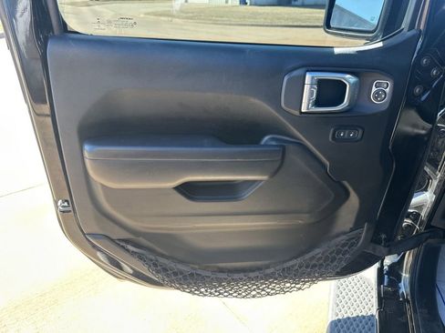 Used 2020 Jeep Wrangler Unlimited Sport image 14