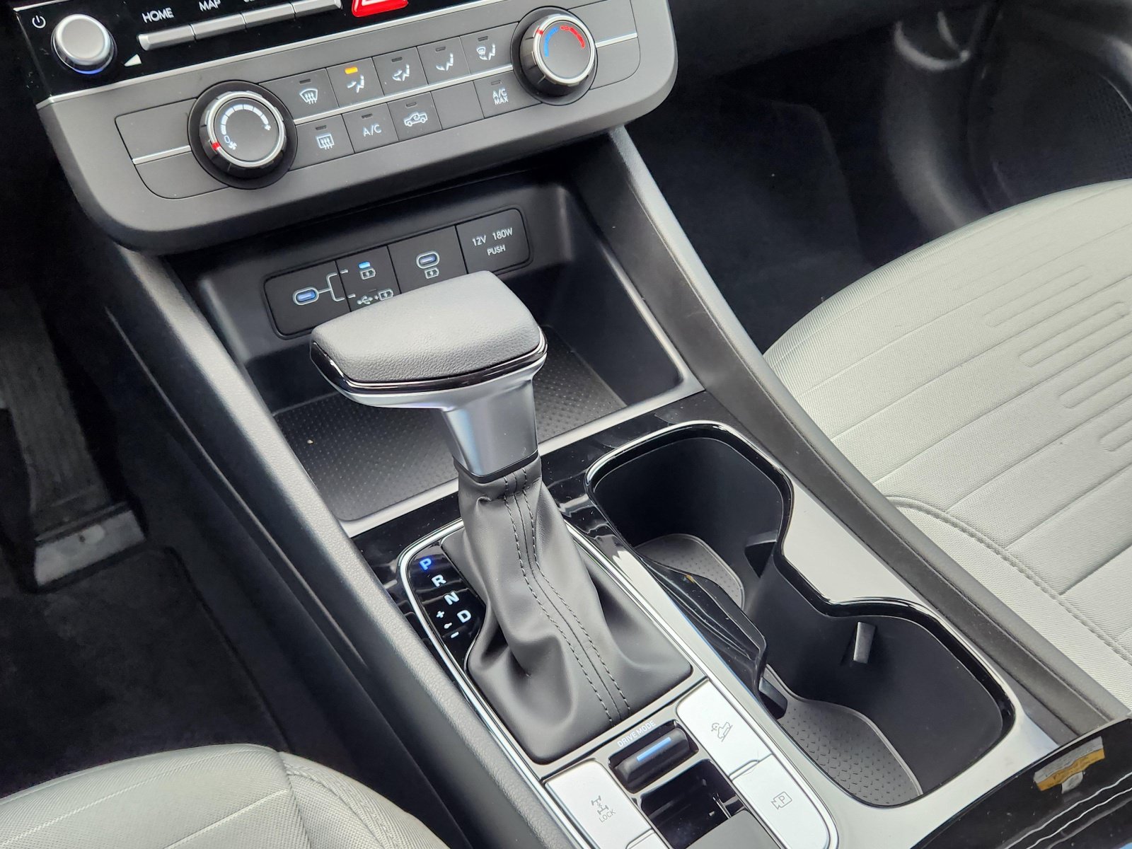 New 2026 Hyundai Santa Cruz SE AWD/4WD image 30