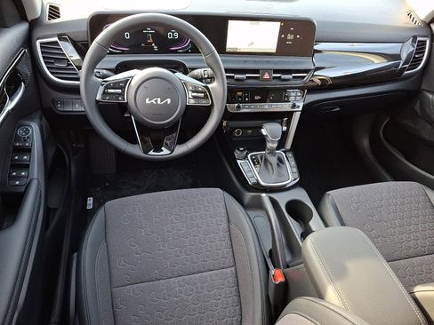 New 2026 Kia Seltos S image 7
