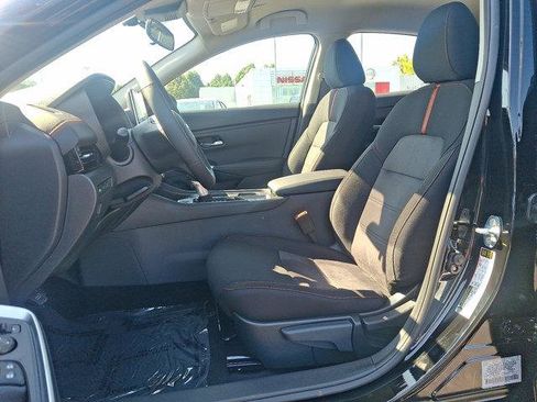 New 2025 Nissan Sentra SR image 6