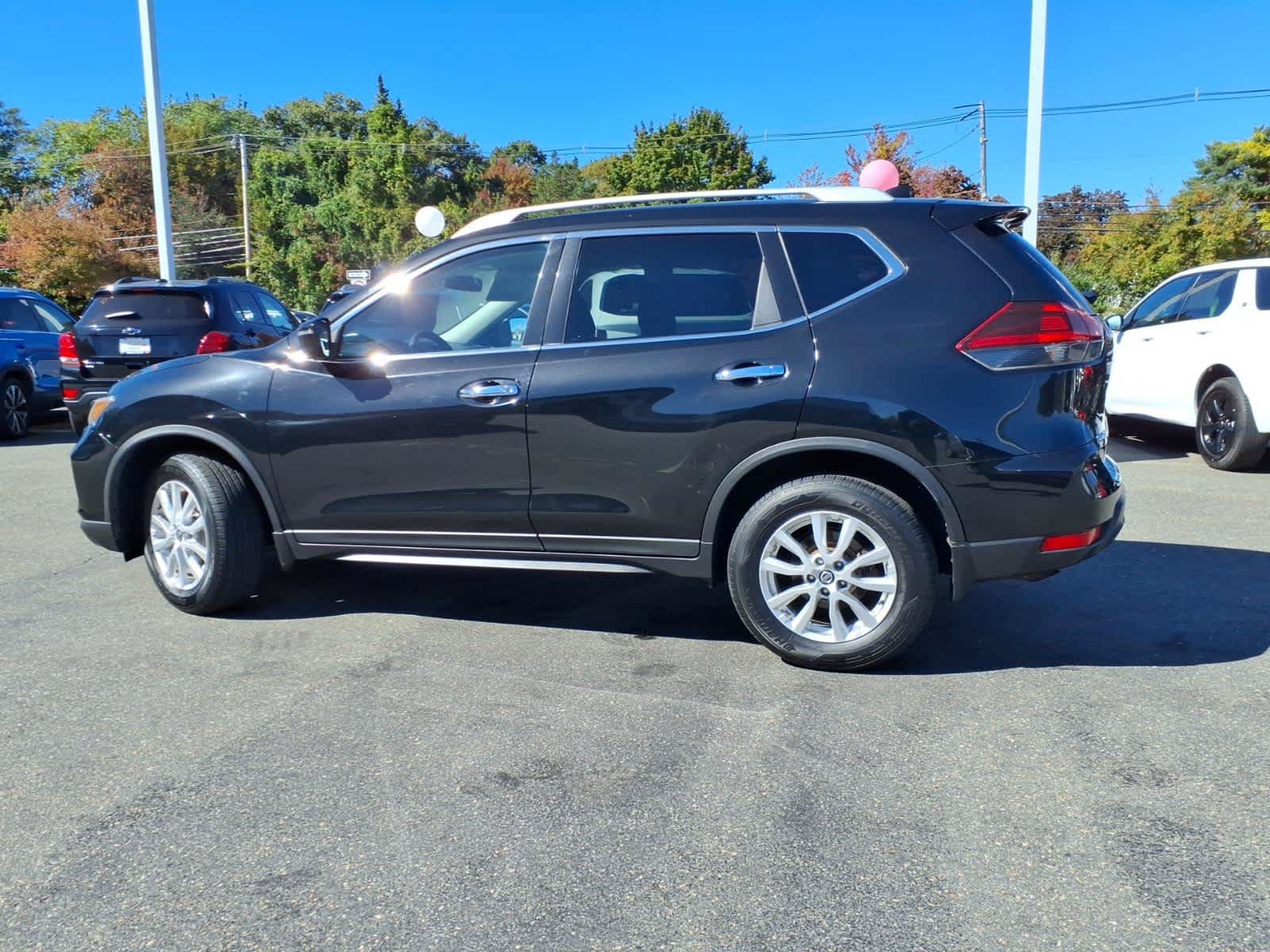Used 2018 Nissan Rogue SV w/ Premium Package AWD/4WD image 8