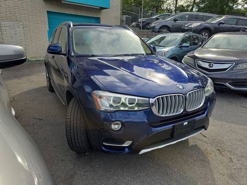 Used 2017 BMW X3 xDrive28i AWD/4WD image 4