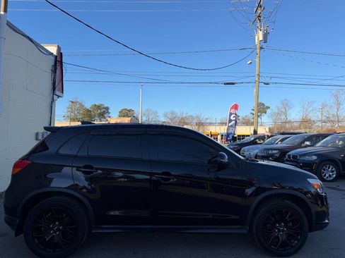 Used 2017 Mitsubishi Outlander Sport LE image 5