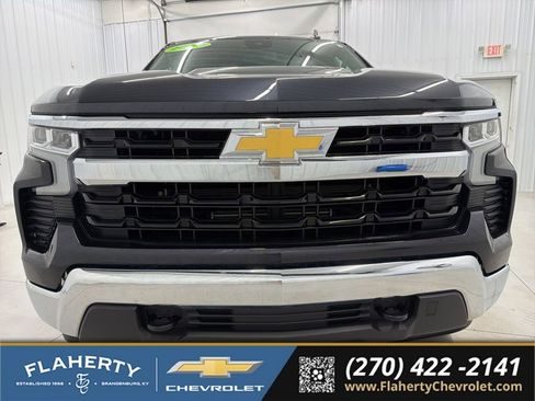 Used 2024 Chevrolet Silverado 1500 LT AWD/4WD image 7