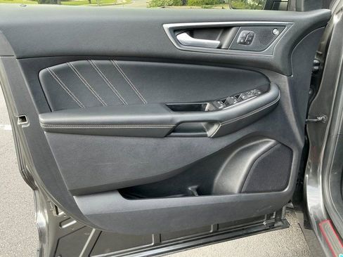 Used 2019 Ford Edge ST w/ Convenience Package image 28