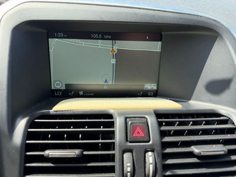 Used 2016 Volvo XC60 T6 w/ Proximity Package image 31