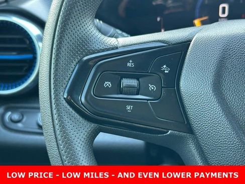 Used 2025 Chevrolet Trax LT image 21