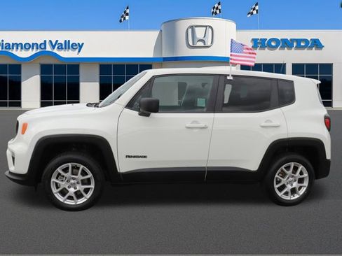 Used 2023 Jeep Renegade Latitude image 8