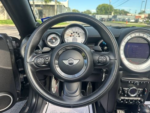 Used 2014 MINI Cooper Roadster S FWD image 17