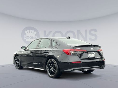 Used 2023 Honda Civic Sport image 4