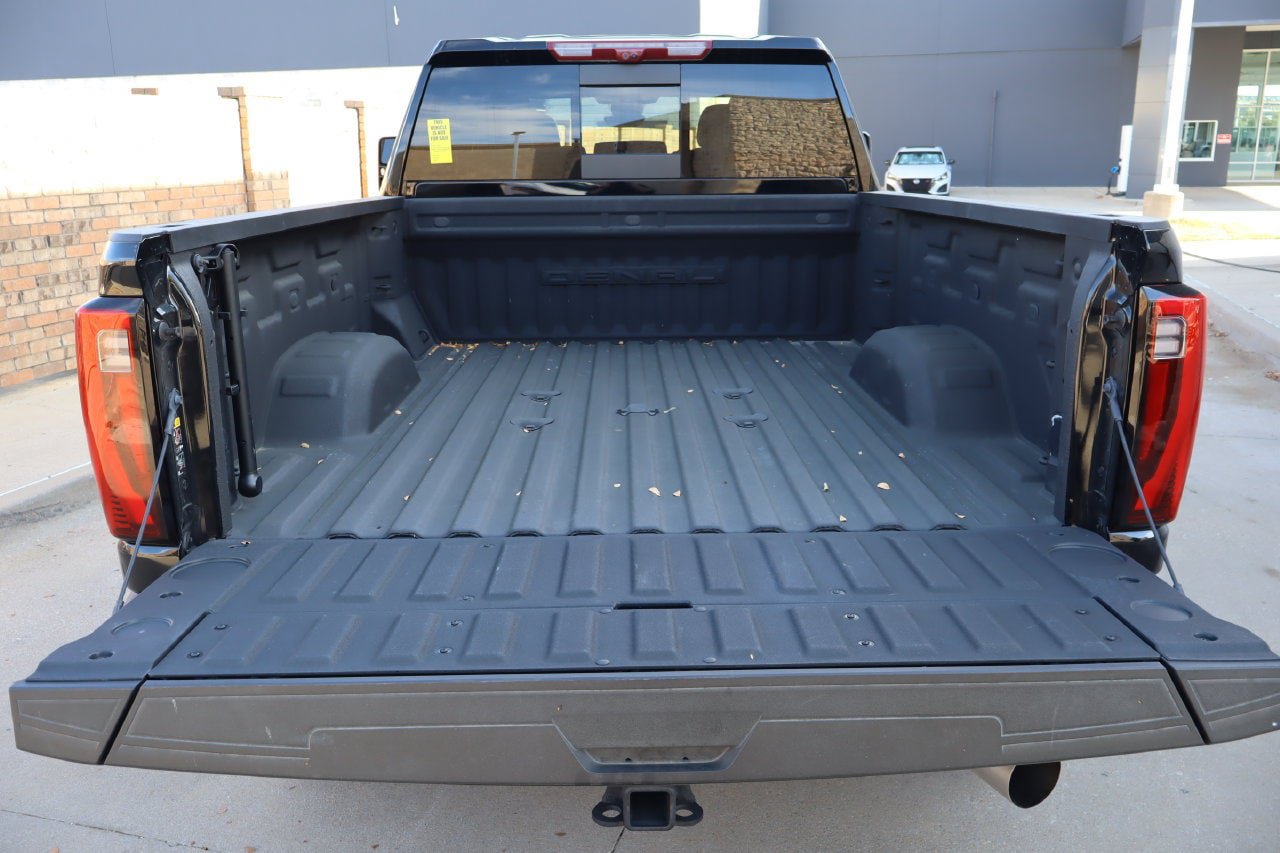 Used 2024 GMC Sierra 2500 Denali Ultimate AWD/4WD image 30