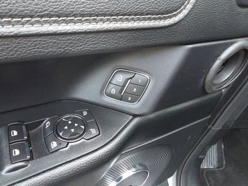 Used 2021 Ford Expedition Limited image 21