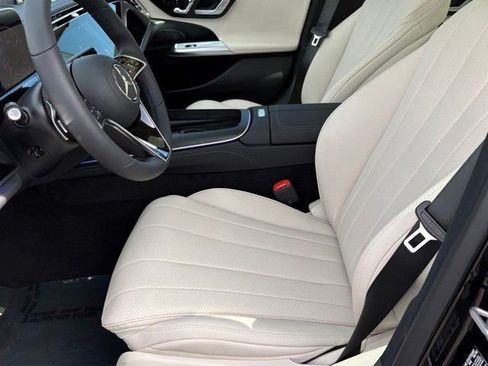 New 2026 Mercedes-Benz E 350 4MATIC Sedan image 11