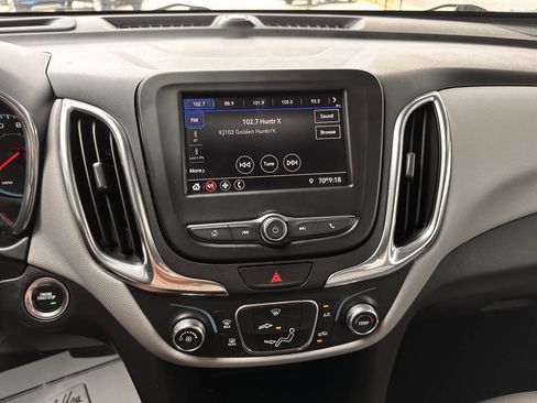 Used 2020 Chevrolet Equinox LS w/ LS Convenience Package FWD image 12