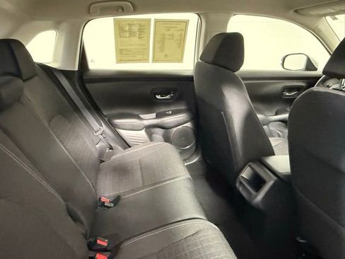 Used 2023 Honda HR-V LX image 41