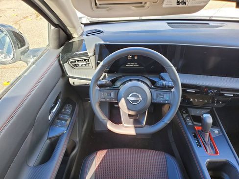 New 2026 Nissan Kicks SR image 13