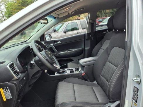 Used 2019 Kia Sportage LX FWD image 16