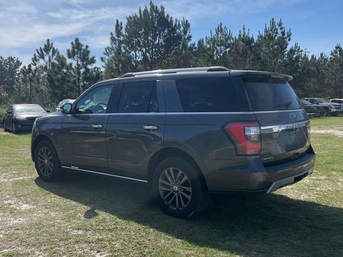 Used 2020 Ford Expedition Limited image 3
