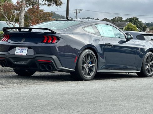 New 2025 Ford Mustang Dark Horse image 5