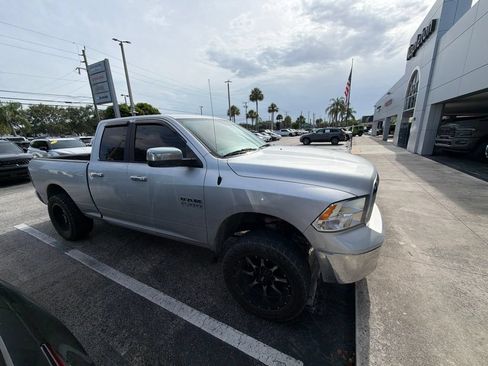 Used 2018 RAM 1500 Classic SLT AWD/4WD image 23