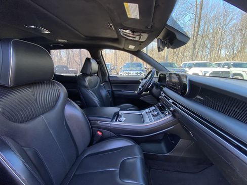 Used 2023 Hyundai Palisade Calligraphy image 21