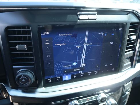New 2026 Ford F250 Lariat w/ Black Appearance Package AWD/4WD image 6