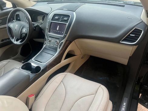 Used 2016 Lincoln MKX Reserve w/ Driver Assistance Package image 15