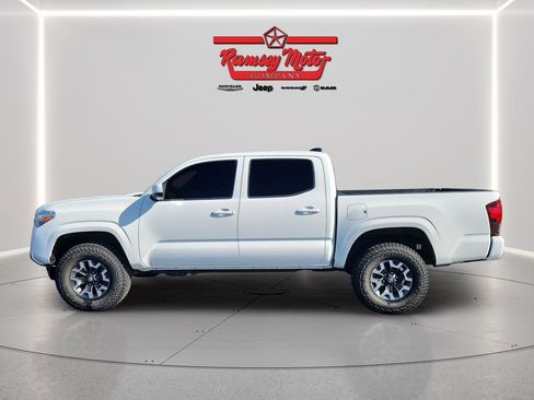 Used 2021 Toyota Tacoma SR image 2