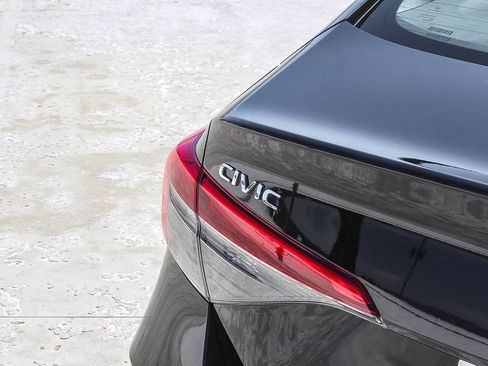 Certified 2024 Honda Civic LX image 7
