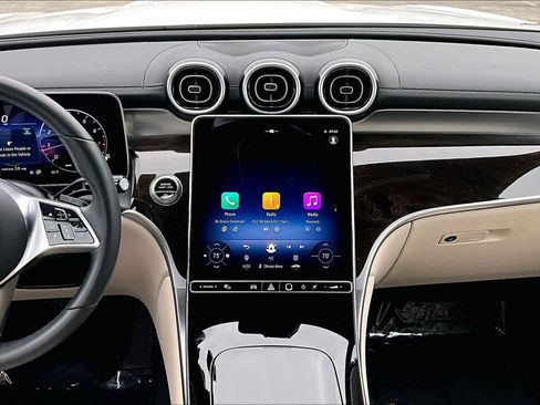 Certified 2025 Mercedes-Benz GLC 300 4MATIC image 7