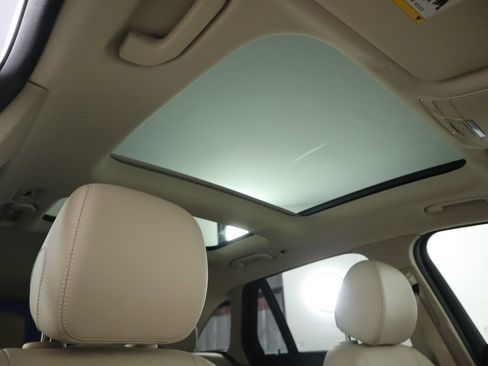 Certified 2022 Mercedes-Benz GLC 300 image 18