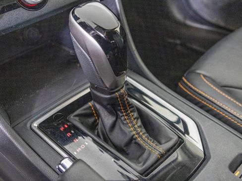 Used 2019 Subaru Crosstrek 2.0i Limited w/ Moonroof Package w/Navigation image 19