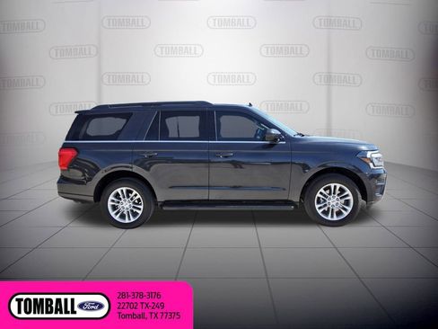 Certified 2024 Ford Expedition XLT image 8