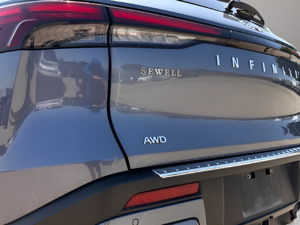 Used 2025 INFINITI QX60 Autograph w/ Cargo Package AWD/4WD image 27