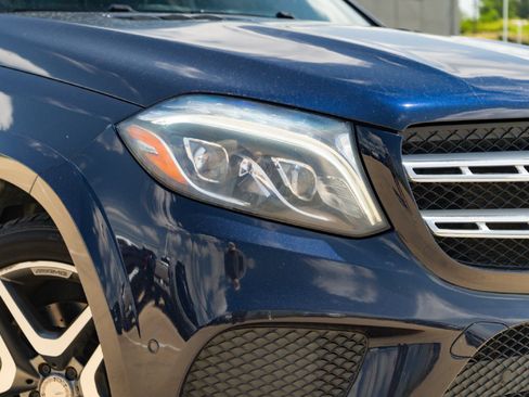 Used 2017 Mercedes-Benz GLS 550 4MATIC image 3