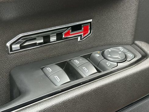 Used 2023 GMC Sierra 1500 AT4 w/ Technology Package AWD/4WD image 20