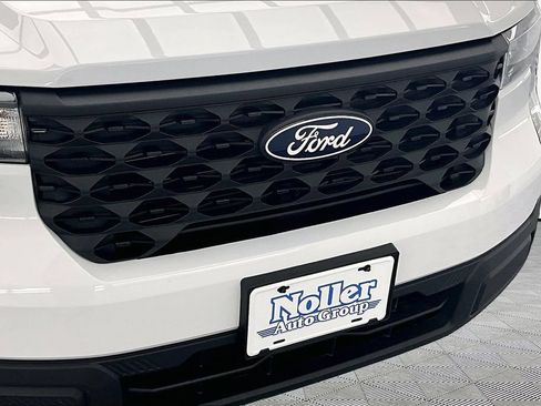 Used 2025 Ford Maverick XL FWD image 29