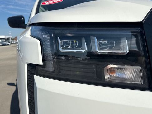 New 2026 Nissan Frontier S image 10