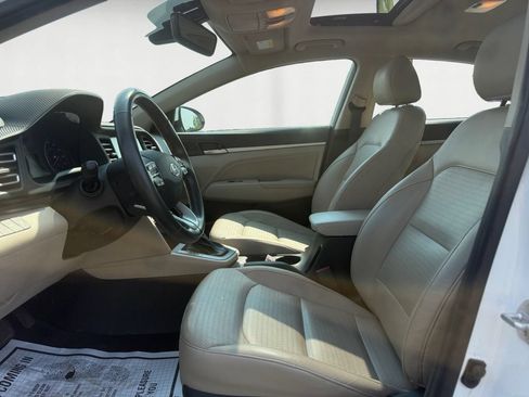 Used 2020 Hyundai Elantra Limited w/ Ultimate Package 03 FWD image 9
